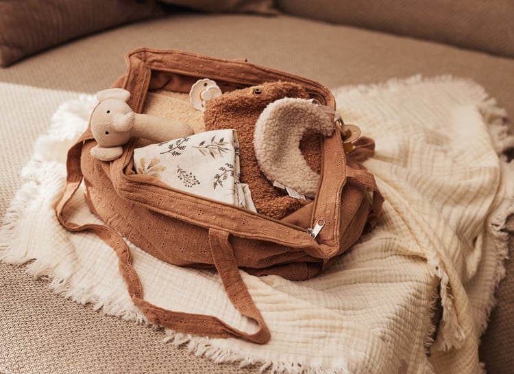 Que faut-il mettre dans sa valise de maternité ?